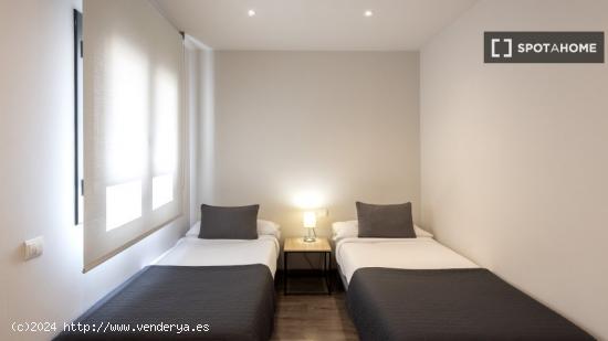 Apartamento de 3 dormitorios en alquiler en Barcelona - BARCELONA