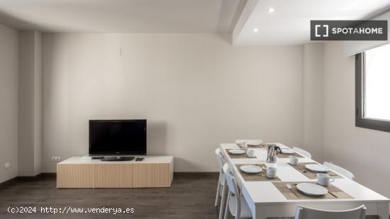 Apartamento de 3 dormitorios en alquiler en Barcelona - BARCELONA