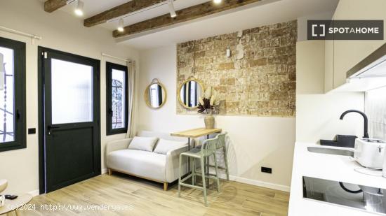 Maravilloso apartamento amueblado en Gracia - BARCELONA