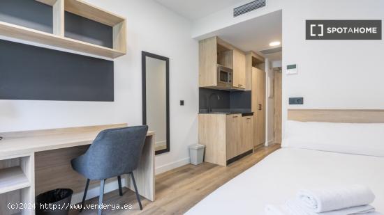 Apartamento tipo estudio en alquiler en residencia en La Paz - MADRID