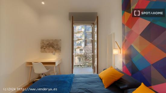 Habitación en piso compartido en barcelona. - BARCELONA