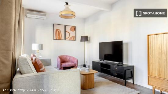 Apartamento de 3 dormitorios en alquiler en Barcelona - BARCELONA