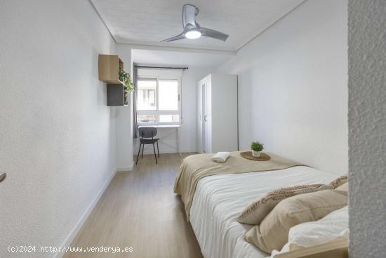 Habitaciones en alquiler en el apartamento de 5 dormitorios en Benimaclet - VALENCIA