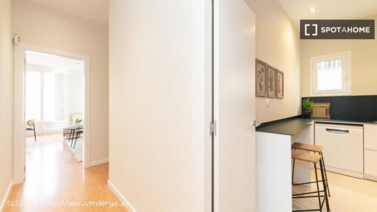 Apartamento entero de 2 dormitorios en Barcelona. - BARCELONA