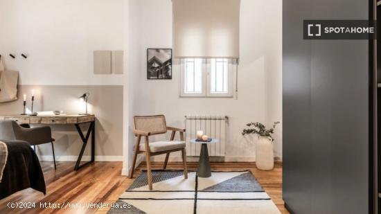 Apartamento de 3 habitaciones en alquiler en Madrid - MADRID