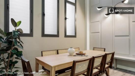 Apartamento de 3 dormitorios en alquiler en Barcelona - BARCELONA