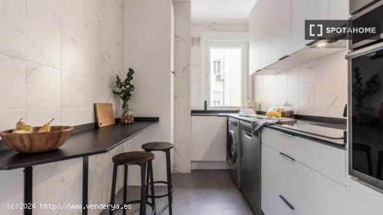 Apartamento de 4 dormitorios en alquiler en madrid. - MADRID