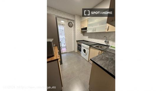 1 dormitorio en piso compartido en Zaragoza - ZARAGOZA