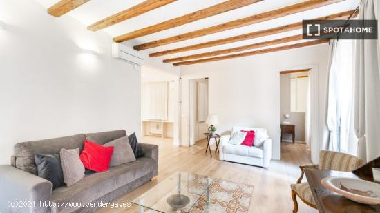 Precioso apartamento en ubicación céntrica e idílica en Sant Pere - BARCELONA