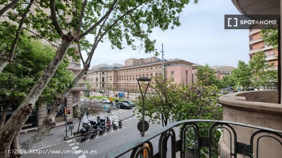 Apartamento entero de 3 habitaciones en Barcelona. - BARCELONA