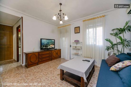 Apartamento de 2 dormitorios en alquiler en Valencia - VALENCIA