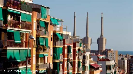 EDIFICIO EN ALQUILER EN BADALONA - BARCELONA