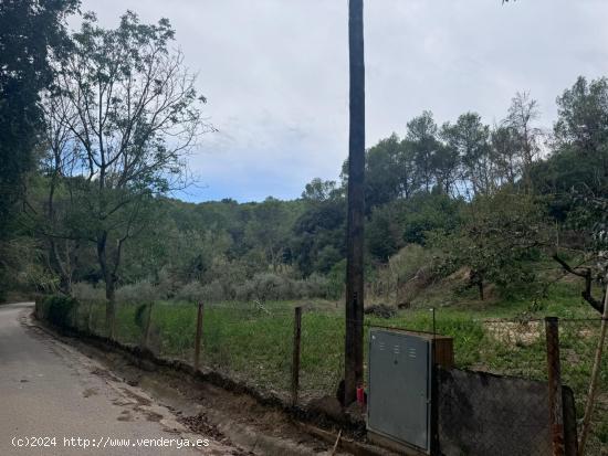  Desarrolla tu sueño rural en este terreno listo para transformarse - BARCELONA 