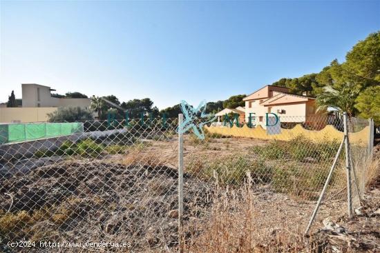 SOLAR EN 3 LÍNEA DE PLAYA EN LA AZOHÍA - MURCIA