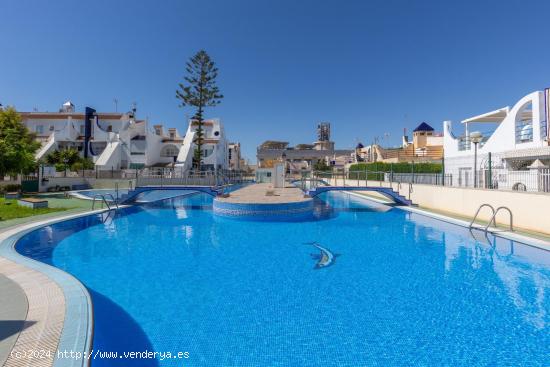 DÚPLEX CON 4 DORMITORIOS JUNTO A CENTRO COMERCIAL HABANERAS CON SOLÁRIUM Y PISCINA - ALICANTE