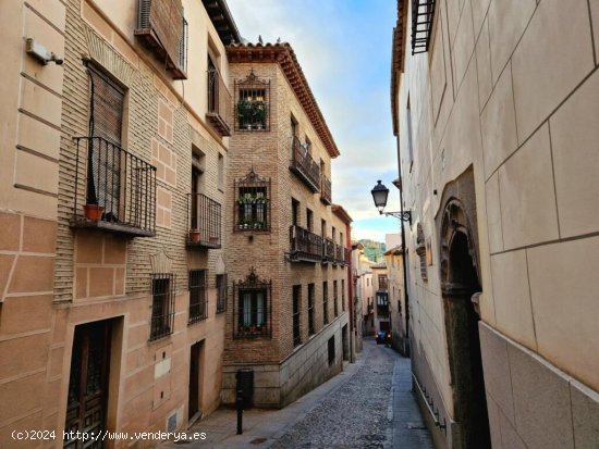 EDIFICIO DE 6 VIVIENDAS EN EL CASCO HISTÓRICO DE TOLED