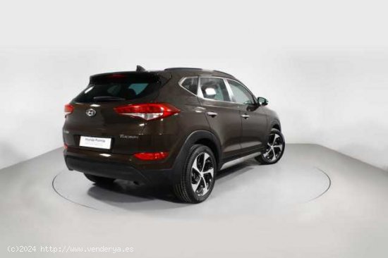 Hyundai Tucson Diesel ( Tucson 1.7CRDI Style Red DT 4x2 141 )  - Barcelona