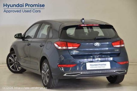 Hyundai i30 ( 1.5 DPI Klass SLX 110 )  - Granada