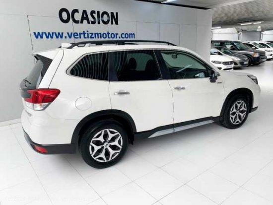 Subaru Forester Híbrido ( 2.0i Hybrid Executive Plus CVT )  - Astigarraga