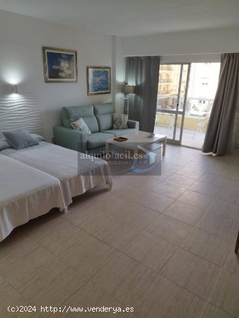 SE ALQUILA ACOGEDOR  ESTUDIO CORTA TEMPORADA EN FUENGIROLA 55 M2 CON BALCON-PISCINA