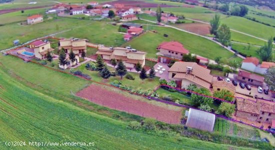 ESPECTACULAR COMPLEJO DE HOTEL + CASA RURAL REFORMADA EN NACIMIENTO DEL RÍO CUERVO (CUENCA)