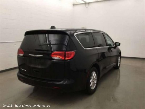 CHRYSLER Pacifica en venta en BanastÃ¡s (Huesca) - BanastÃ¡s