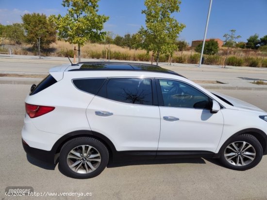 Hyundai Santa Fe CRDi 147 kW (197 CV) 4x4 7 plazas Tecno de 2015 con 179.900 Km por 20.000 EUR. en M