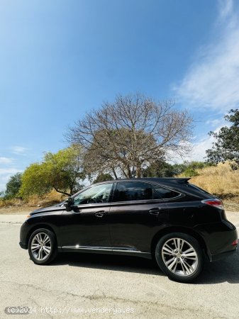 Lexus RX 450H Exetutiv de 2015 con 115.500 Km por 25.000 EUR. en Malaga