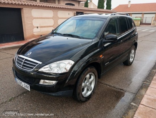 Ssangyong Kyron Premium 2.7D Auto de 2009 con 224.000 Km por 8.000 EUR. en Madrid