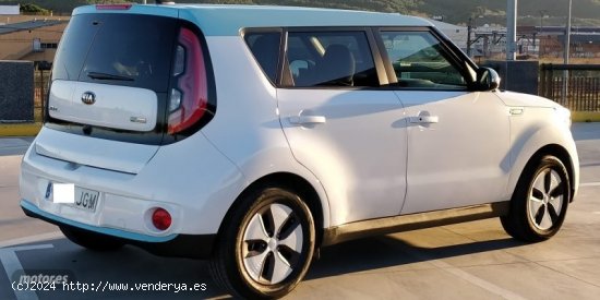 Kia Soul ev de 2015 con 115.000 Km por 9.800 EUR. en Madrid