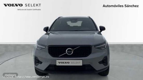 Volvo XC40 2.0 B3 ULTIMATE DARK AUTO 163 5P de 2024 con 1 Km por 47.200 EUR. en Zaragoza