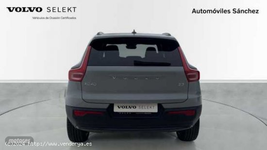 Volvo XC40 2.0 B3 ULTIMATE DARK AUTO 163 5P de 2024 con 1 Km por 47.200 EUR. en Zaragoza