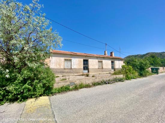 VENTA DE CASA DE CAMPO EN FORTUNA UBICADA EN SUELO URBANO CON VISTAS A LA MONTAÑA - MURCIA