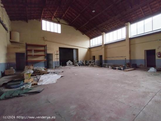 SE VENDE NAVE INDUSTRIAL EN NOVELDA ZONA URBANA - ALICANTE