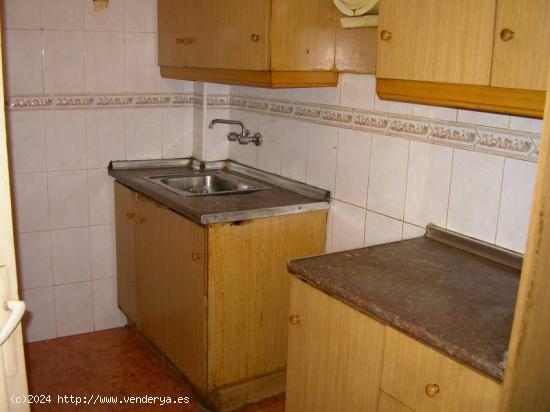 PISO EN ZONA CENTRO POR 38000 EUROS - ALICANTE