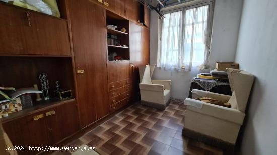 PISO EN VENTA EN SAN LAZARO,  3 DORMITORIOS, 1 BAÑO, PARA REFORMAR - ZAMORA