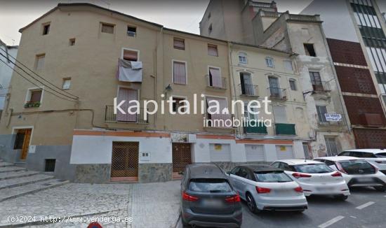 Piso a la venta para reformar en Ontinyent - VALENCIA