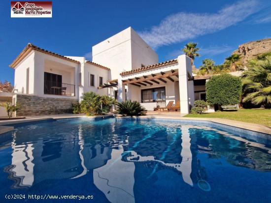  ¡Chalet Familiar en Venta en Finestrat, Sierra Cortina! - ALICANTE 