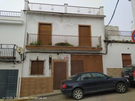  CASA ADOSADA EN VILLAMARTÍN ZONA CENTRO - CADIZ 