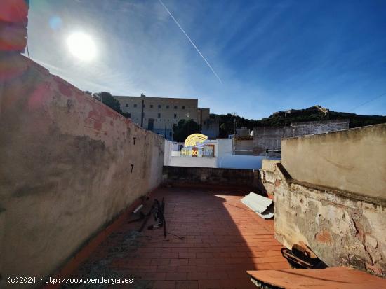 CASA EN ZONA DEL CASTILLO PARA REFORMAR A TU GUSTO - VALENCIA