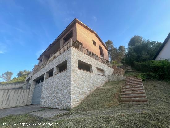 CASA ADOSADA EN CONSTRUCCIÓN A LA VENTA EN CASTELLVÍ DE ROSANES - BARCELONA