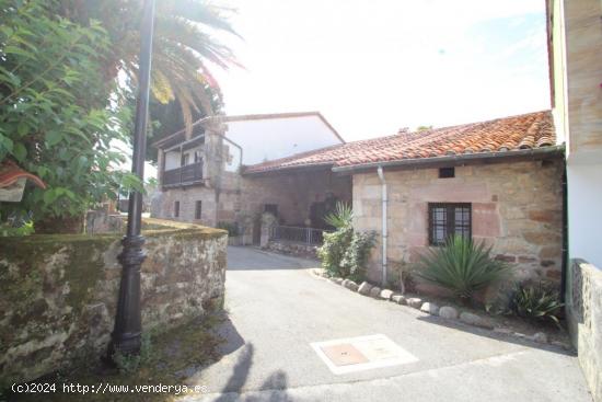 CASA DE PIEDRA CON BONITO TERRENO CERRADO - CANTABRIA