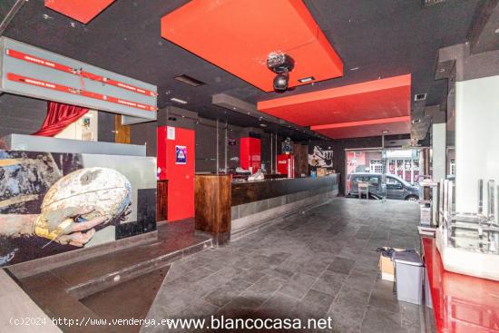  VENTA LOCAL COMERCIAL EN ZONA CENTRO DE LARACHA - A CORUÑA 