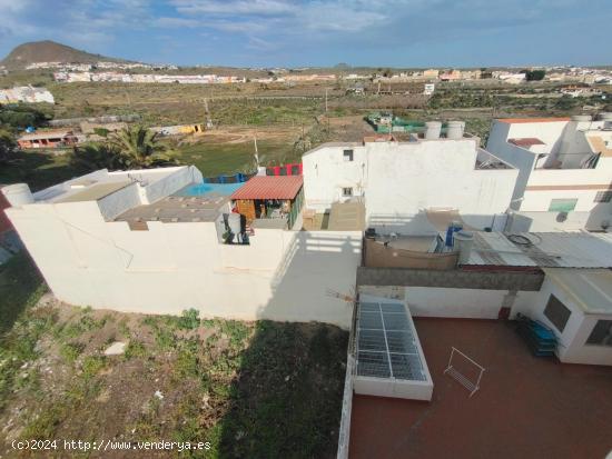 Lote de terreno urbano más 4 viviendas - LAS PALMAS