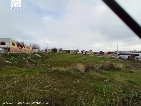  Terreno en zona Corchera - BADAJOZ 