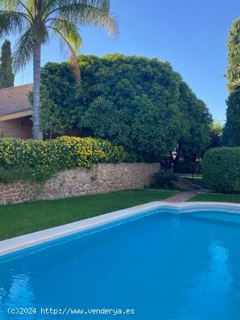 Chalet en venta en Riba-Roja del Turia - VALENCIA