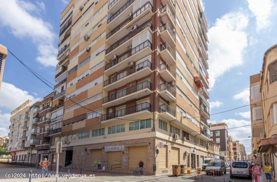  ¡¡¡ESQUINAZO JUNTO A MERCADO CENTRAL DE ELDA!!! - ALICANTE 