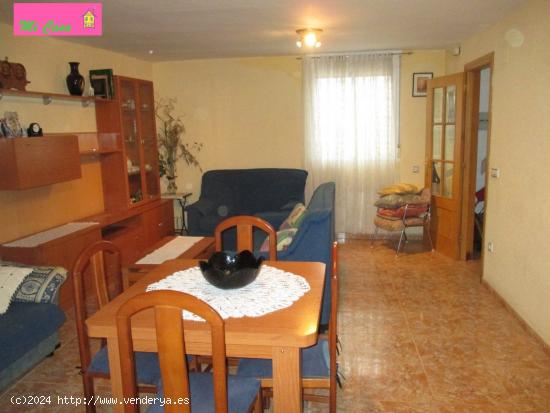 CASA EN VENTA , CON OPCIÓN A COMPRA LISTA PARA ENTRAR A VIVIR. - ZARAGOZA