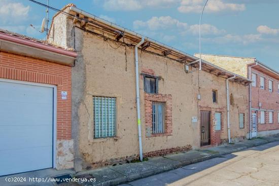 CASA PARA REFORMAR EN  ESTEBANEZ DE LA CALZADA- VILLAREJO DE ORBIGO - LEON