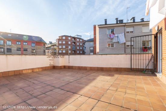 PISO DE 2 HABITACIONES Y TERRAZA DE 40M2 ZONA CENTRO - LEON